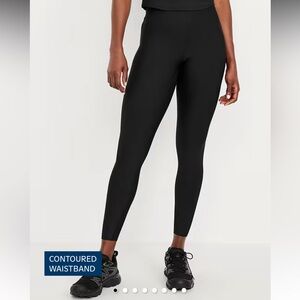NWT Old Navy high waisted powersoft sculpt legging size M